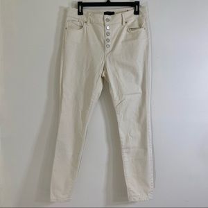 Ann Taylor The Skinny Button Fly Curvy Fit Cream Jeans  Size 8 NWOT